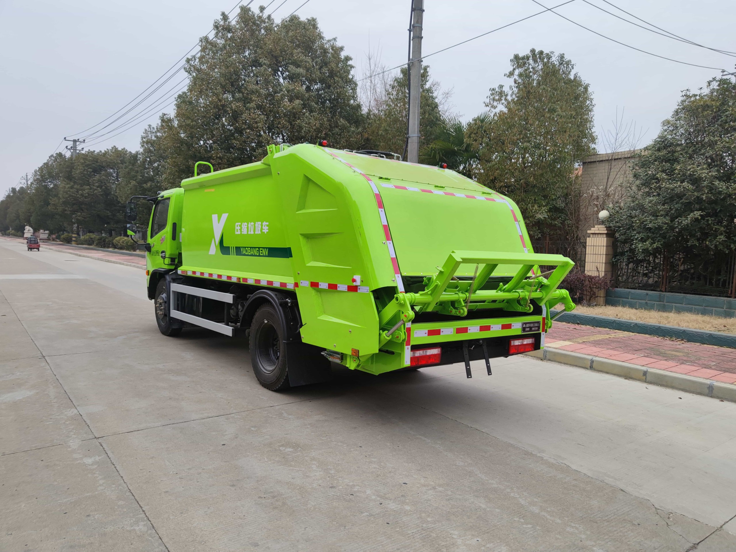 耀邦集团垃圾压缩车