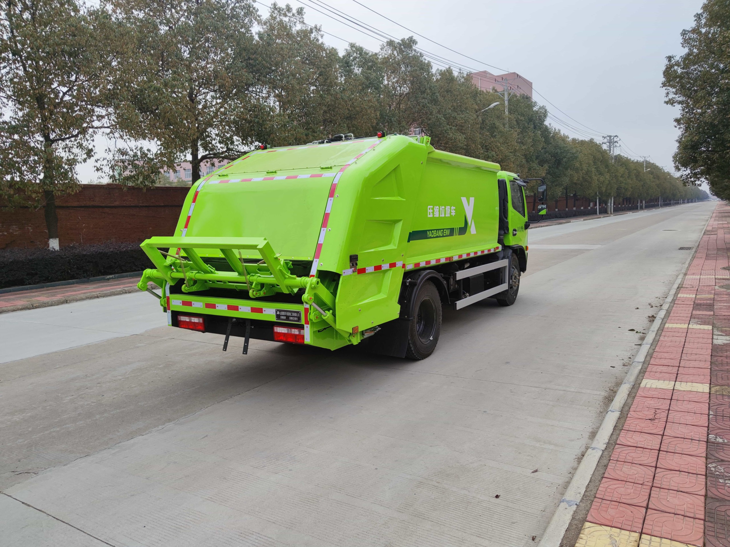 耀邦集团垃圾压缩车