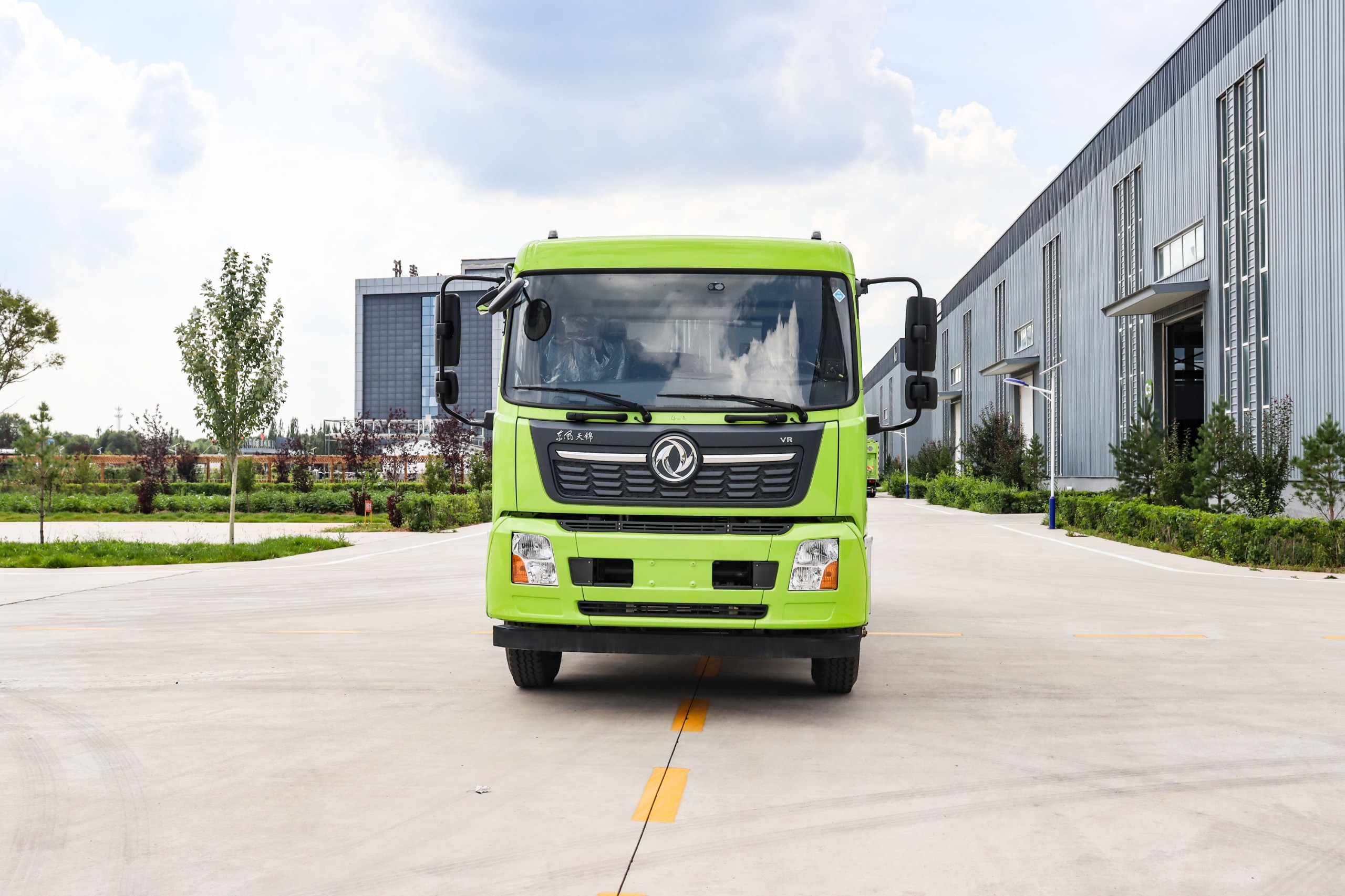 耀邦集团东风天锦18吨压缩垃圾车